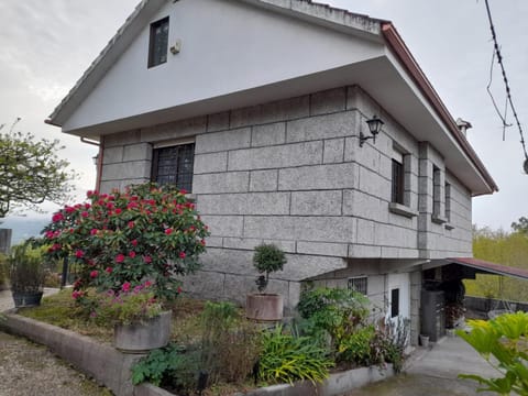 O Monteiriño House in Viana do Castelo District, Portugal