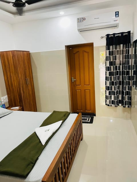 Asian Nest Serviced Apartments Bed and Breakfast in Kochi