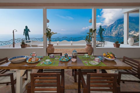 View (from property/room), Balcony/Terrace, Food and drinks, Dining area, Sea view