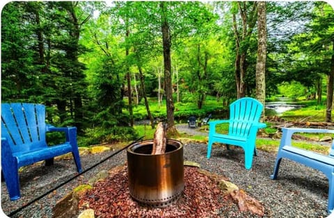 Cabin on the Water in the Poconos Relax @ the lake House in Coolbaugh Township