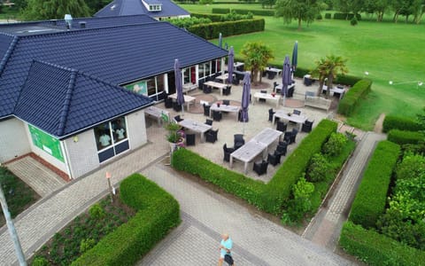 Restaurant/places to eat, Restaurant/places to eat, Golfcourse