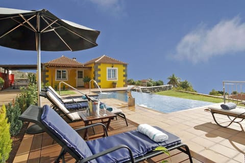 Ferienhaus mit Privatpool für 7 Personen ca 130 qm in Tijarafe, La Palma Westküste von La Palma House in La Palma