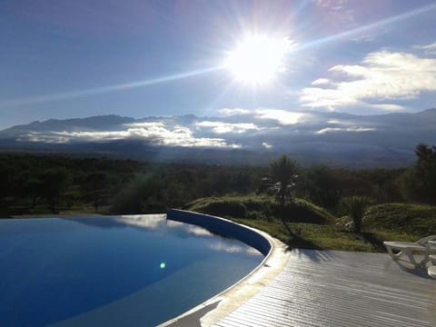 Day, Pool view