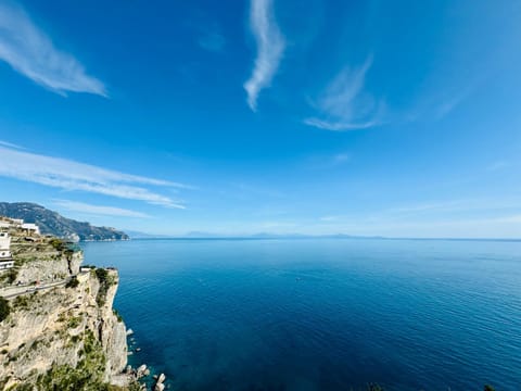 Day, Natural landscape, Mountain view, Sea view