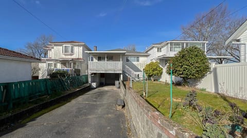 A Guest Room Bed and Breakfast in Vancouver