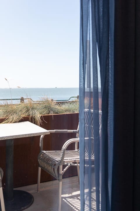 View (from property/room), Balcony/Terrace, Sea view, Quiet street view