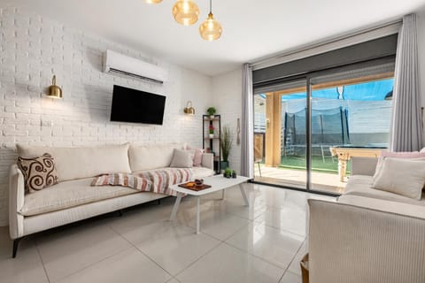 Hadas Villa Spa Yavne'el by Sea N' Rent House in North District