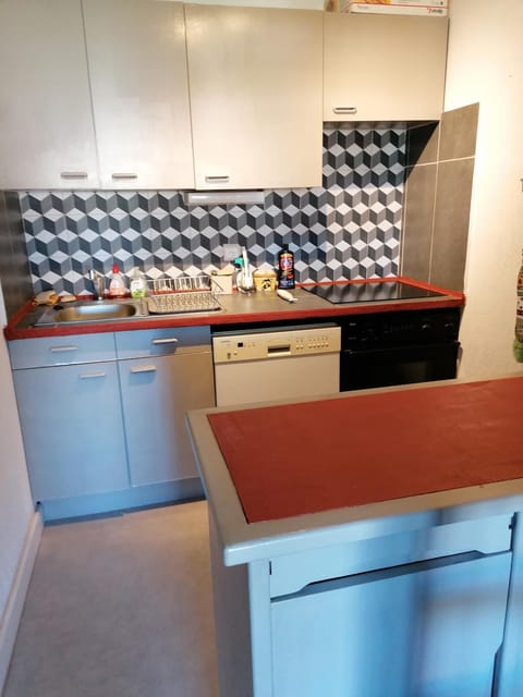 Decorative detail, Communal kitchen