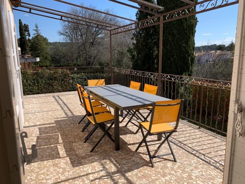 Patio, Day, View (from property/room), Balcony/Terrace, Dining area