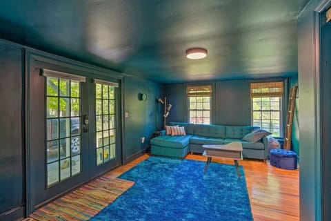 Eclectic Troy Retreat & Hot Tub! Villa in Troy