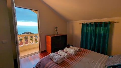 Bed, Natural landscape, View (from property/room), Balcony/Terrace, Bedroom