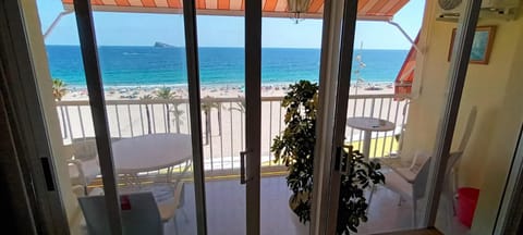 Luxe Apartament Infront Of The Brtachen Beach Apartment in Benidorm