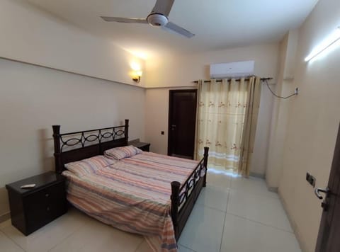 Comfortia Guest House 2 Bed DringDining Condo in Karachi