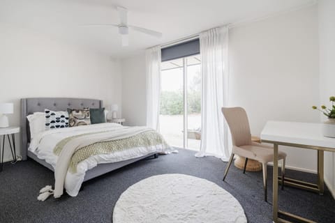 Uncover Mount Eliza's Charm from this Local Stay House in Mount Eliza