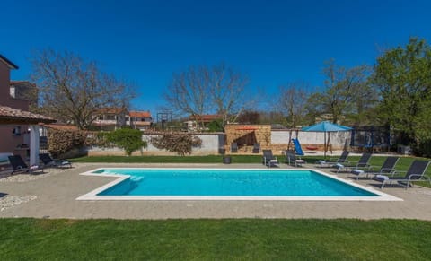 Ferienhaus in Prhati mit Großem Garten House in Istria County