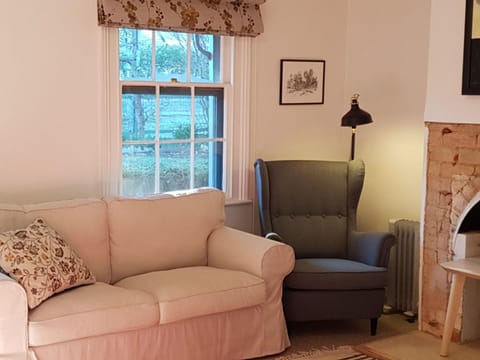 Redruth - 2 bedroom cottage situated in wandiligong House in Wandiligong