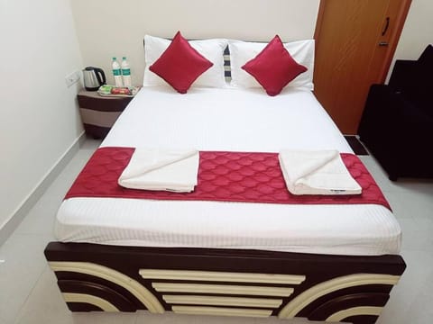 Ananya service apartments b2 - 1 bhk Condo in Chennai