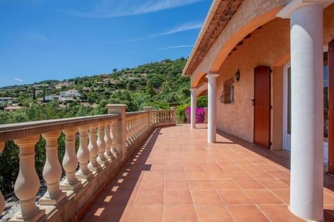 Villa Lucio Villa in La Londe-les-Maures