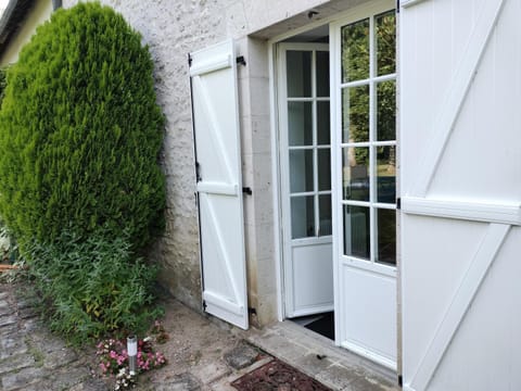 Property building, Internal: Not applicable to any particular room
