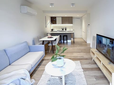 Brilliant Quay Boulevard Apt Apartment in Werribee South