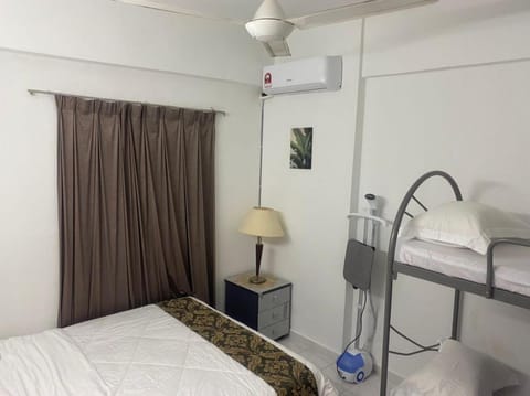 HOMESTAY ANGGUN SAFIYYA Apartment in Bayan Lepas