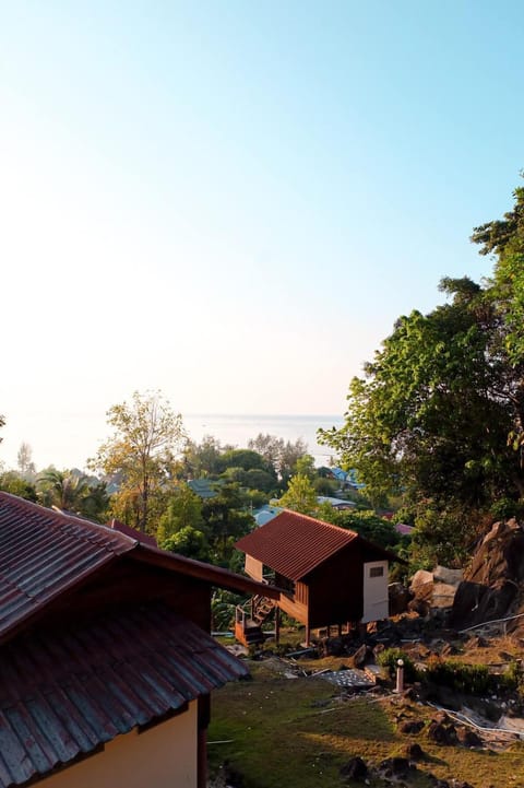 J.B.Hut Bungalows Resort in Ko Pha-ngan Sub-district