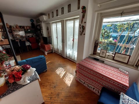 Algarotti 4 Apartment Train Station Apartment in Milan