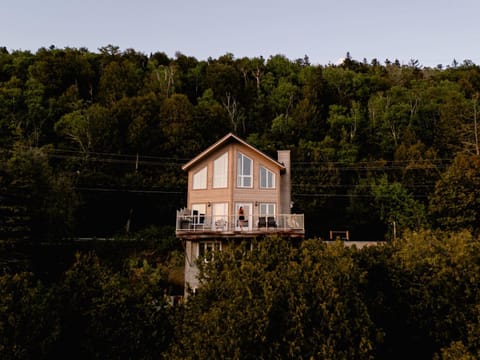 The Tides of Charlevoix House in Baie-Saint-Paul