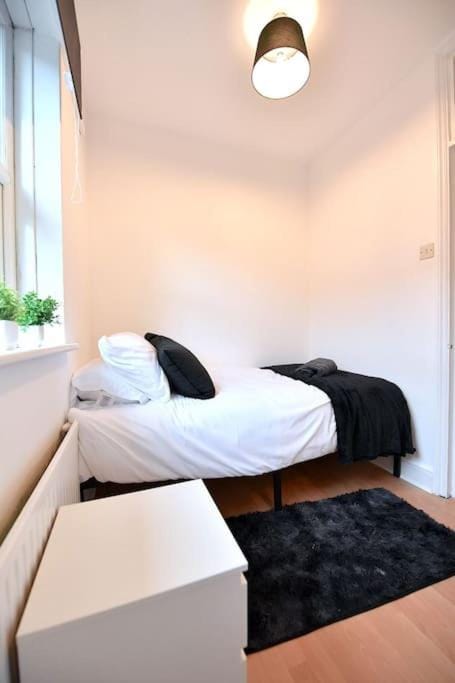 Charsley Lodge Apartment in London Borough of Southwark