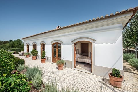 Casa da Terra Branca Moradia in Vila Nova de Cacela