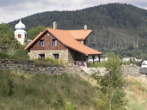 Skalny Dom House in Lower Silesian Voivodeship