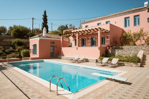 Property building, Swimming pool, sunbed