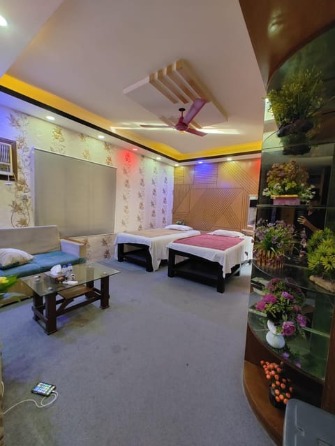 Spas Personal Care Bed and Breakfast in Dhaka