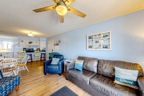 Ocean Breeze 106B Condominio in Emerald Isle