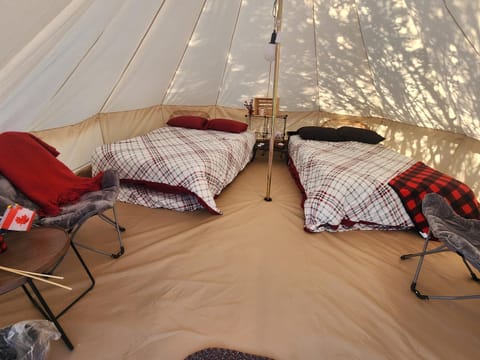 #5 Cabin Fever Luxury tent in Drumheller
