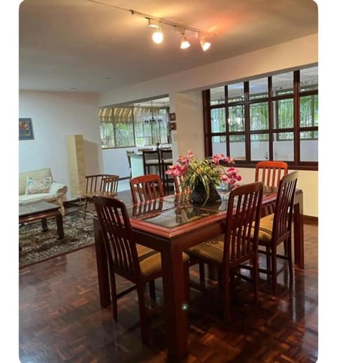 Living room, Dining area