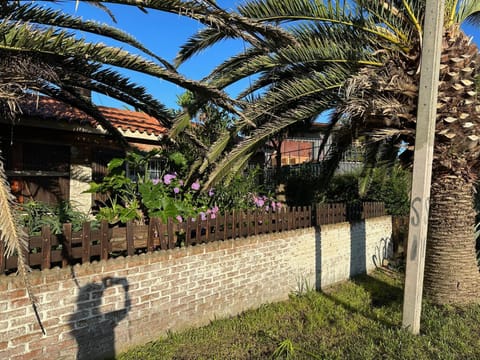 Hermosa con vista al mar House in Canelones Department, Uruguay