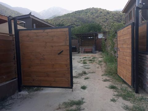 Hermosa casa - Cajon del Maipo House in Santiago