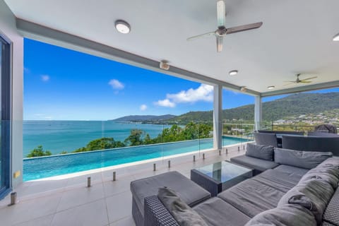 'Whitsunday Escape' - Expansive Coral Sea Views and Private Infinity Pool House in Whitsundays
