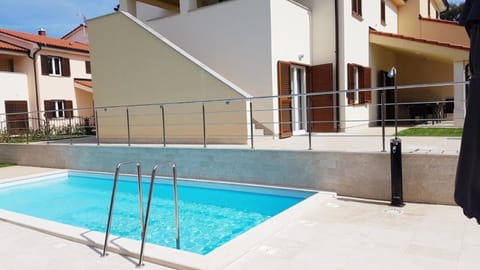 Ferienhaus In Banjole Mit Privatem Pool House in Banjole