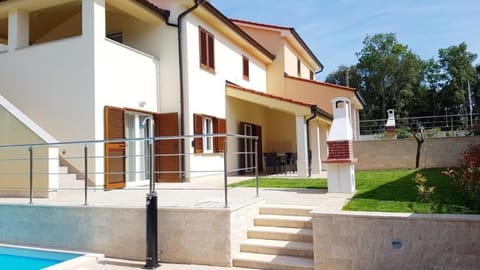 Ferienhaus In Banjole Mit Privatem Pool House in Banjole