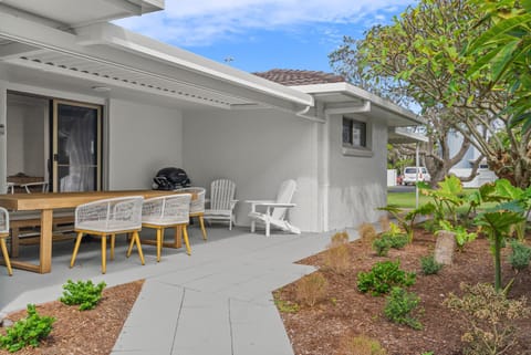 Lennox Beach Shack House in Lennox Head