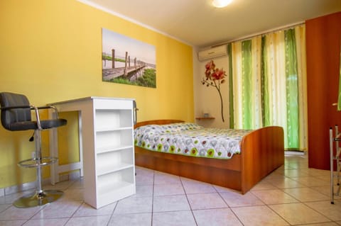 Appartement in Pula mit Eigenem Balkon Apartment in Varoš