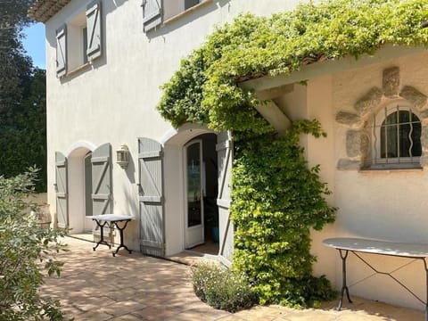 Maison avec piscine sur les hauteurs de Valbonne Villa in Valbonne