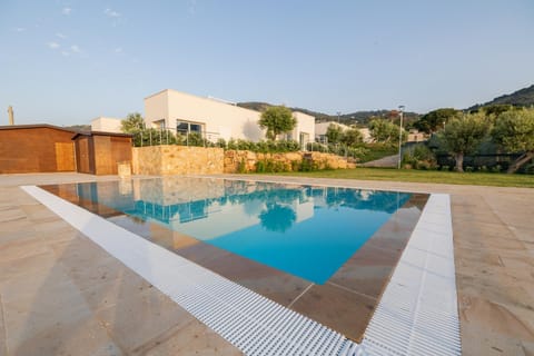 Property building, Garden, Garden view, Swimming pool