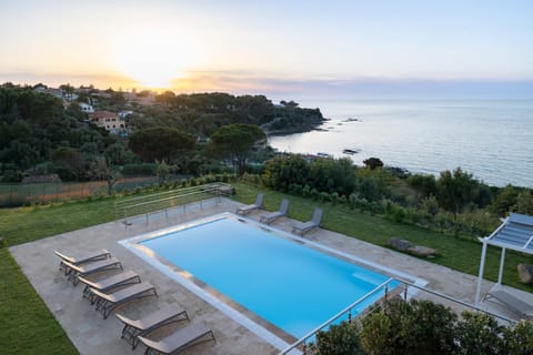 Solarium, View (from property/room), Swimming pool