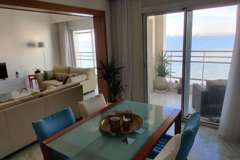 Beautiful Apartement with Lakeview Condo in Tunis
