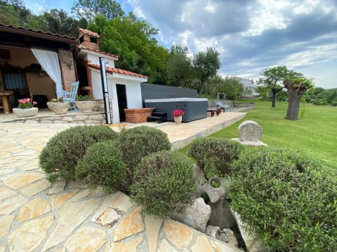 Tolles Ferienhaus in Supetarska Draga mit Garten House in Supetarska Draga