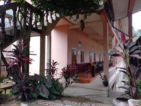 Meexai Guesthouse Bed and Breakfast in Laos