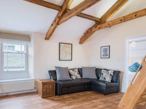 The Penthouse - in the heart of Sedbergh Condo in Main Street